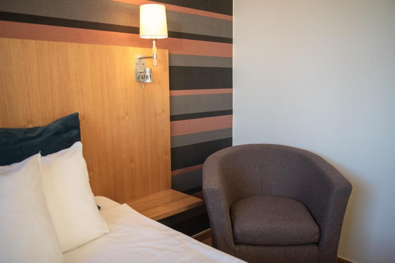 Borlänge Quality Hotel Galaxen מראה חיצוני תמונה